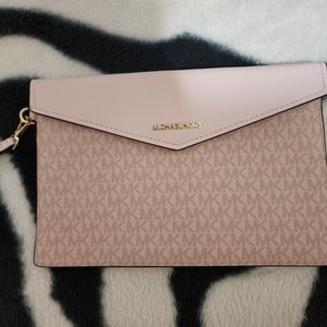 Michael Kors pink clutch